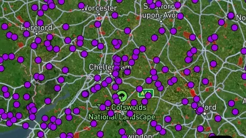Hillforts England in the Detector Maps app, England