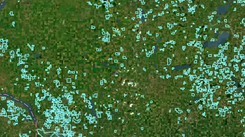 Fish & Wildlife Areas in Nevada, drawn over satellite imagery