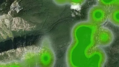 Historic Mill Claim Heatmap in Oregon, drawn over satellite imagery