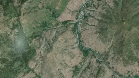 Historic Tunnel Claim Heatmap in Oregon, drawn over satellite imagery