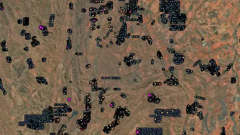Soil Samples in Queensland, drawn over satellite imagery