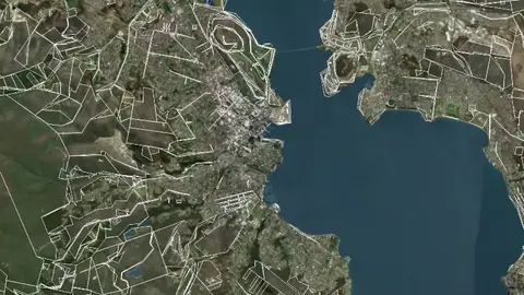 Property Boundaries in Tasmania, drawn over satellite imagery